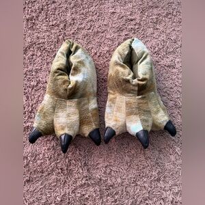 Men’s Dinosaur Claw Slippers